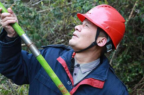 他的生命在巡視線路上定格——記湖南邵陽(yáng)綏寧縣供電公司安全總監(jiān)、安監(jiān)部主任袁國(guó)平
