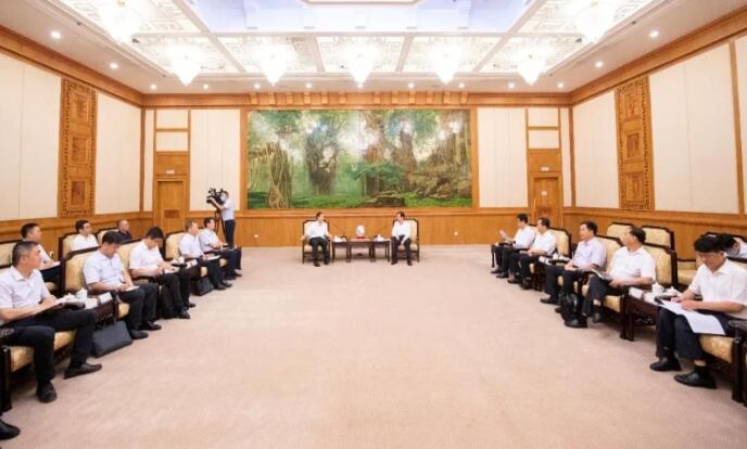 中核集團總經理、黨組副書記顧軍與福建省委副書記、代省長王寧會談