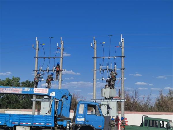 阿拉善電業(yè)局烏力吉供電分局 戍守邊防，電力護(hù)航