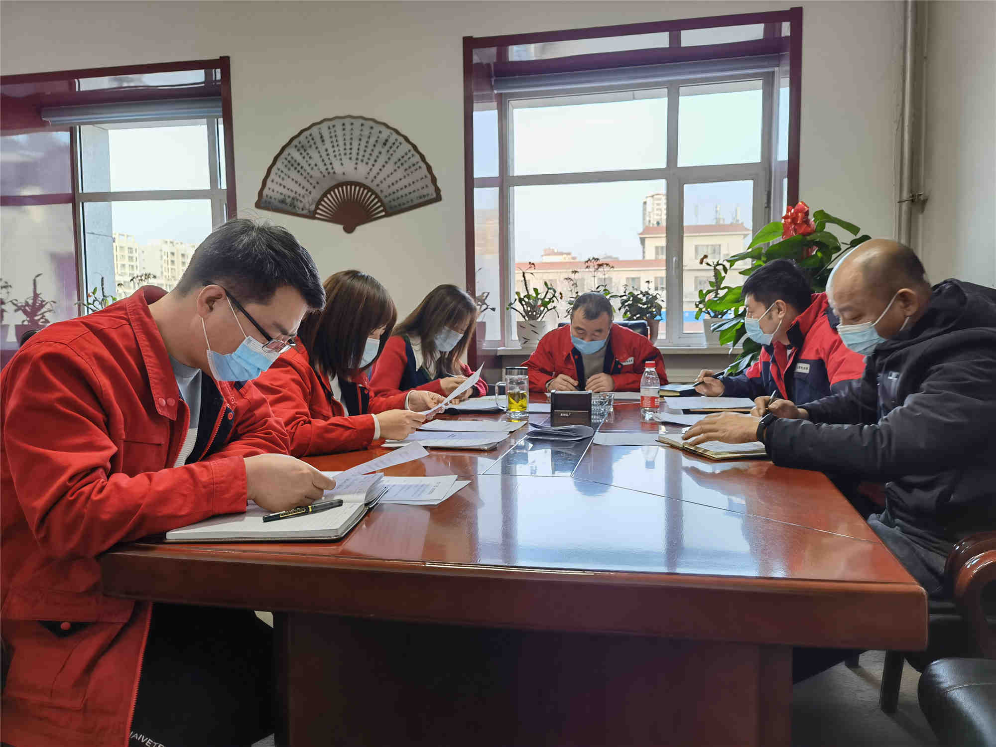 烏海電業(yè)局農(nóng)電處：對(duì)標(biāo)工作標(biāo)準(zhǔn)，定員定崗定細(xì)則