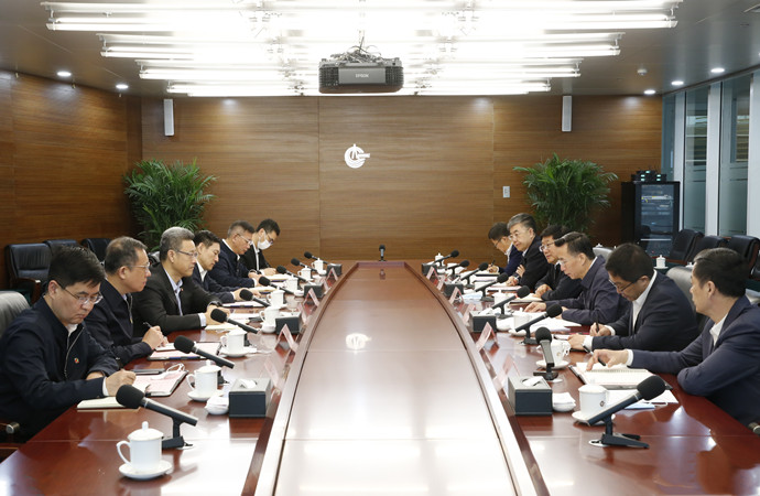 錢智民拜會(huì)中國海油董事長(zhǎng)、黨組書記汪東進(jìn)