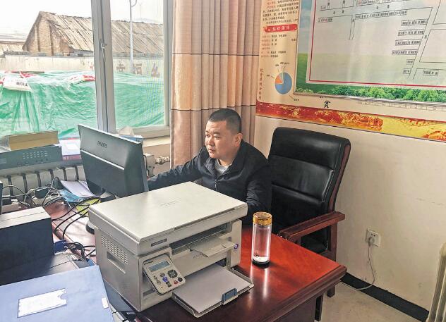 駐村書記王維：“村民需要啥，我們就干啥”