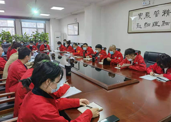 烏海市千里山供電公司：宣貫《車(chē)輛管理標(biāo)準(zhǔn)》，加強(qiáng)車(chē)輛日常管理