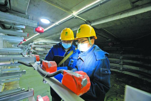 銀川供電公司：“臨近春節(jié)，保障居民安全可靠用電更是頭等大事”