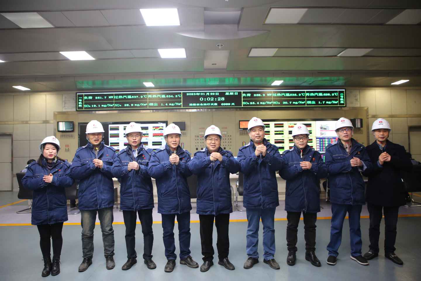 陜煤石電除夕慰問送溫暖，崗位堅(jiān)守幸?！巴谩保╰oo）