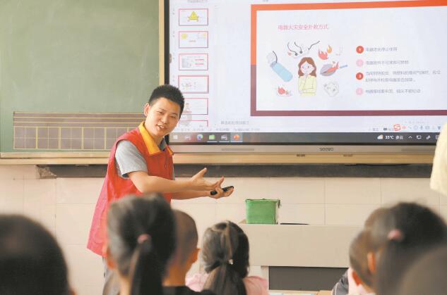 魏錕：用心服務(wù)是起點，客戶滿意是方向