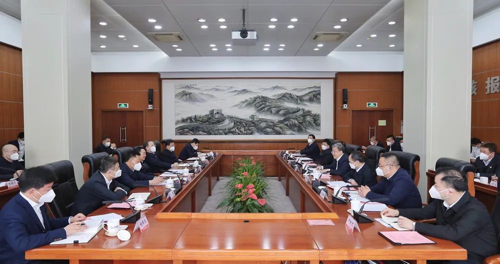 中核集團黨組書記、董事長余劍鋒與遼寧省委書記郝鵬、省長李樂成會談