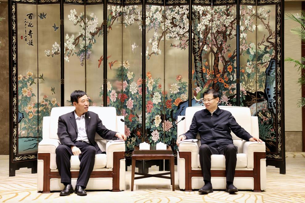 中國(guó)能建黨委副書記、總經(jīng)理孫洪水拜會(huì)江蘇省省長(zhǎng)許昆林