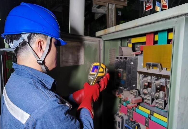 深圳供電局消除67條線路、237臺(tái)配變重滿載風(fēng)險(xiǎn)