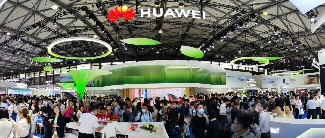 SNEC“人氣之王”! 華為推出智能光儲發(fā)電機(jī)等全場景智能光儲解決方案，持續(xù)引領(lǐng)行業(yè)