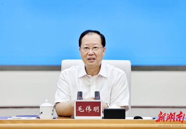 湖南省委副書記、省長毛偉明與發(fā)電企業(yè)代表座談：強化擔(dān)當(dāng) 滿發(fā)穩(wěn)發(fā)