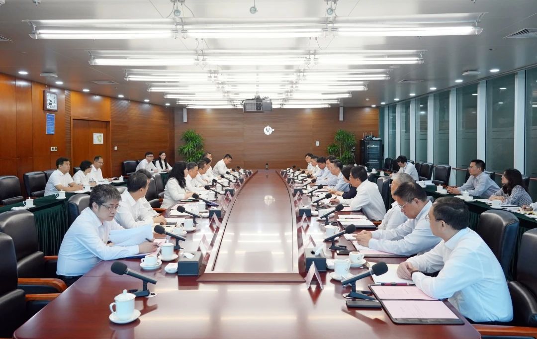 中國(guó)能建黨委書記、董事長(zhǎng)宋海良與中國(guó)海油黨組書記、董事長(zhǎng)汪東進(jìn)會(huì)談