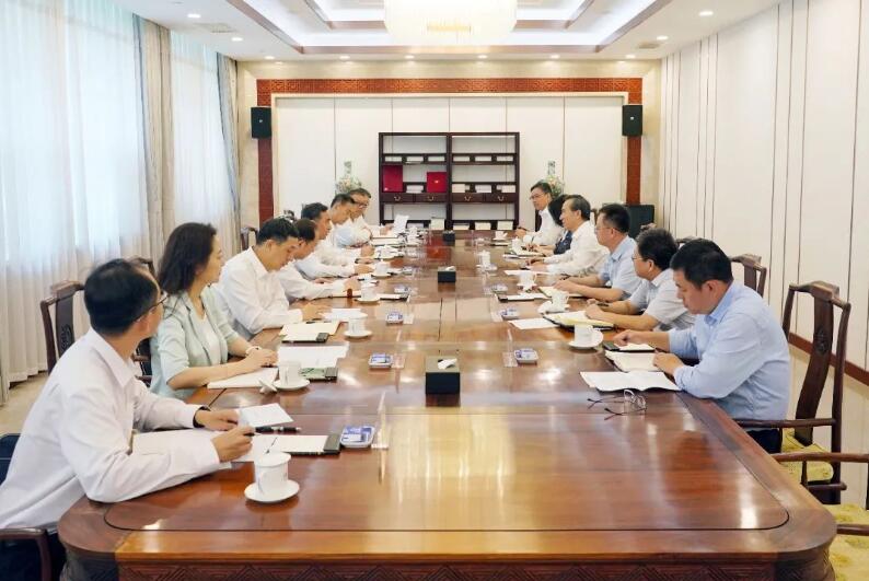 中國能建黨委書記、董事長宋海良與中國貿(mào)促會會長任鴻斌會談