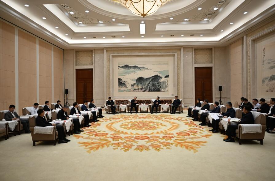 三峽集團(tuán)董事長(zhǎng)、黨組書雷鳴山拜會(huì)江蘇省委書記信長(zhǎng)星、 省長(zhǎng)許昆林