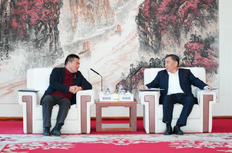 宋海良與“三新”聯(lián)盟成員遠(yuǎn)東控股集團(tuán)創(chuàng)始人、董事局主席蔣錫培會(huì)談