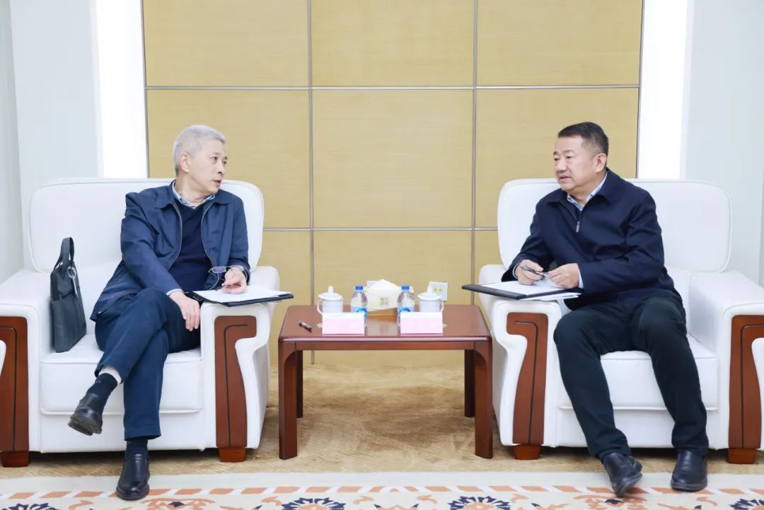 中國一重集團黨委書記、董事長徐鵬一行拜訪大唐環(huán)境黨委書記、董事長朱利明