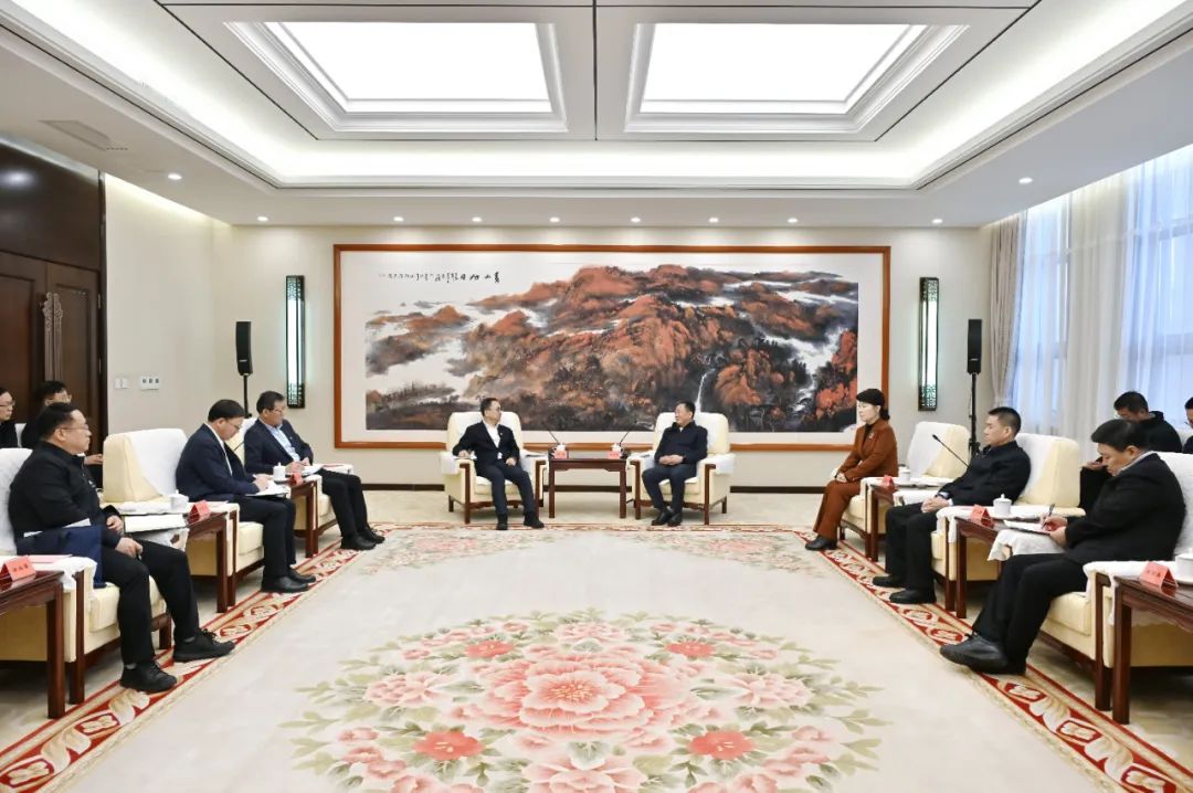中國大唐集團有限公司董事長鄒磊拜會內蒙古自治區(qū)黨委書記孫紹騁、自治區(qū)主席王莉霞