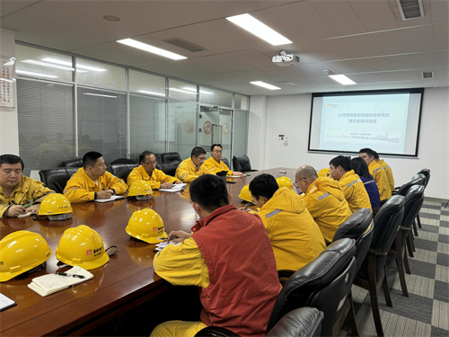 華潤電力南京公司黨委委員、副總經理陳超虎參加一期戊值安全聯系日暨安全蹲點活動