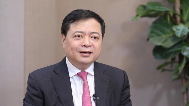 【兩會(huì)好聲音】全國(guó)政協(xié)常委、正泰集團(tuán)董事長(zhǎng)南存輝：建議進(jìn)一步優(yōu)化綠證核發(fā)及交易機(jī)制，提升市場(chǎng)參與度