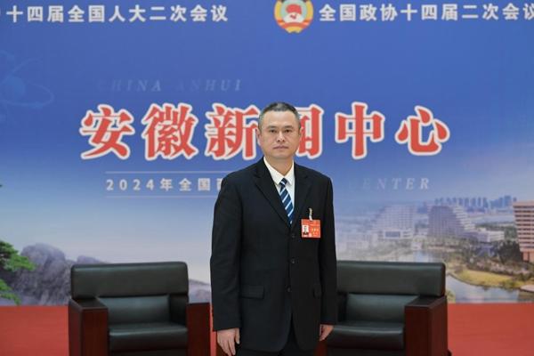 程韜代表：支持引入新質(zhì)生產(chǎn)力，鼓勵新能源商用車發(fā)展