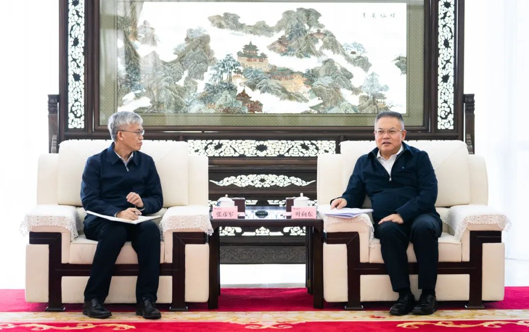 華電集團(tuán)黨組副書記、董事、總經(jīng)理葉向東會(huì)見東方電氣董事、總經(jīng)理、黨組副書記張彥軍