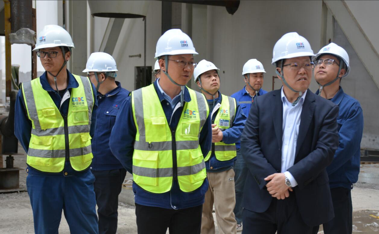 中國能建建筑集團黨委副書記、總經理羅耕能到正寧百萬項目指導調研