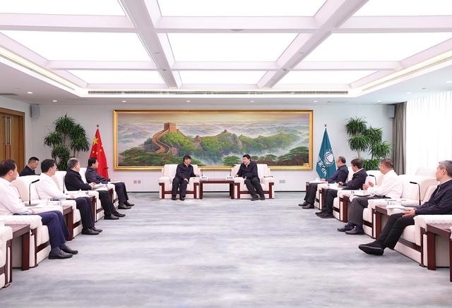 國家電網(wǎng)董事長、黨組書記張智剛董事長與三峽集團(tuán)董事長劉偉平、總經(jīng)理韓君會談