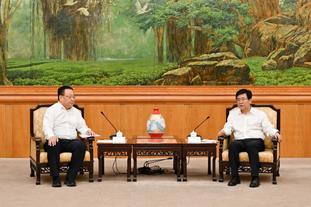 中核集團(tuán)總經(jīng)理、黨組副書記申彥鋒拜會福建省委副書記、省長趙龍