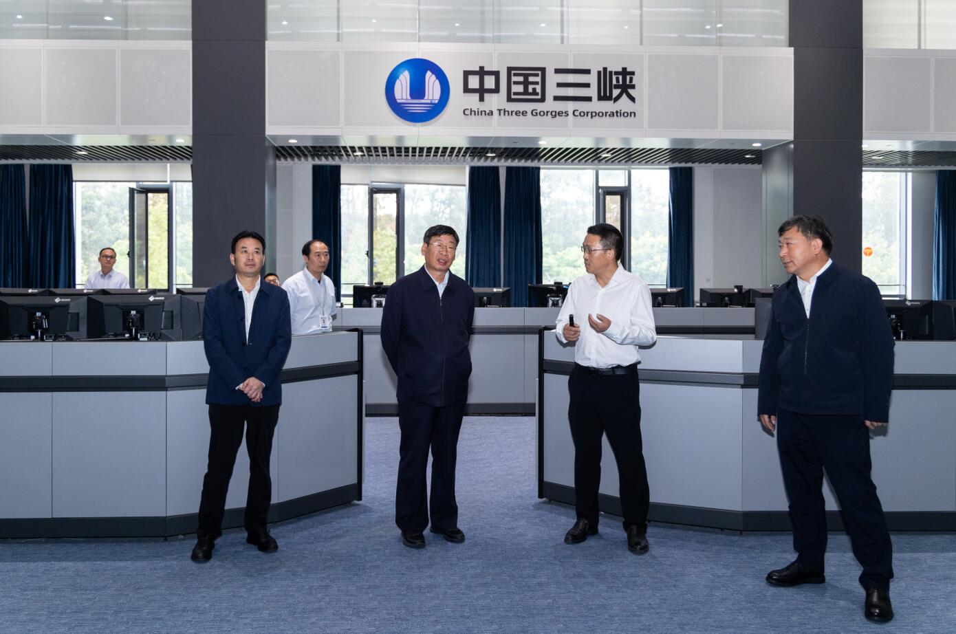 三峽集團(tuán)董事長(zhǎng)、黨組書記劉偉平調(diào)研三峽集團(tuán)云南區(qū)域工作