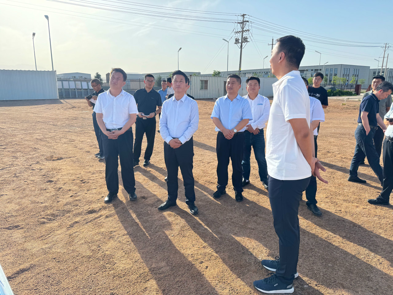 金昌市委副書記，市政府黨組書記王琳璽調(diào)研金昌致信儲能生產(chǎn)基地