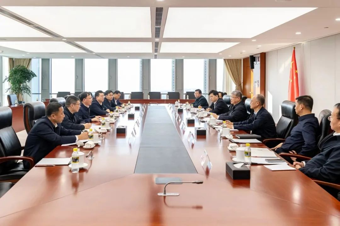 國(guó)家能源集團(tuán)黨組書記、董事長(zhǎng)劉國(guó)躍與中國(guó)大唐黨組副書記、總經(jīng)理張傳江會(huì)談
