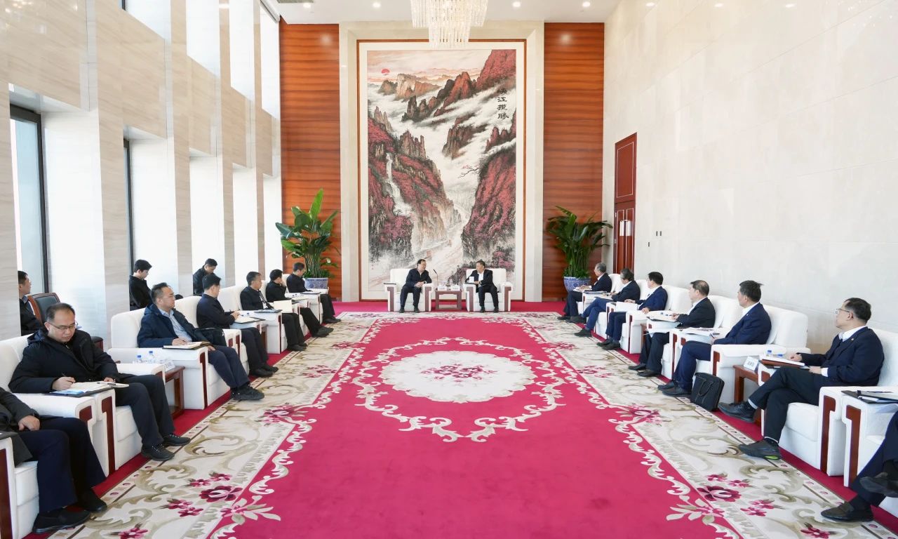 中國能建董事長宋海良、總經(jīng)理倪真與中國南水北調集團董事長汪安南、總經(jīng)理孫志禹會談